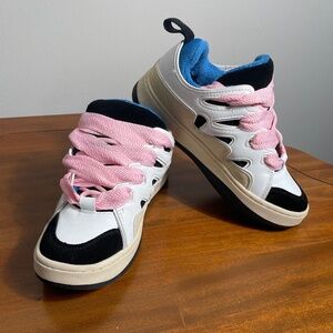 STEVE MADDEN Roaring Women's Platform Sneaker.  SZ 6.5